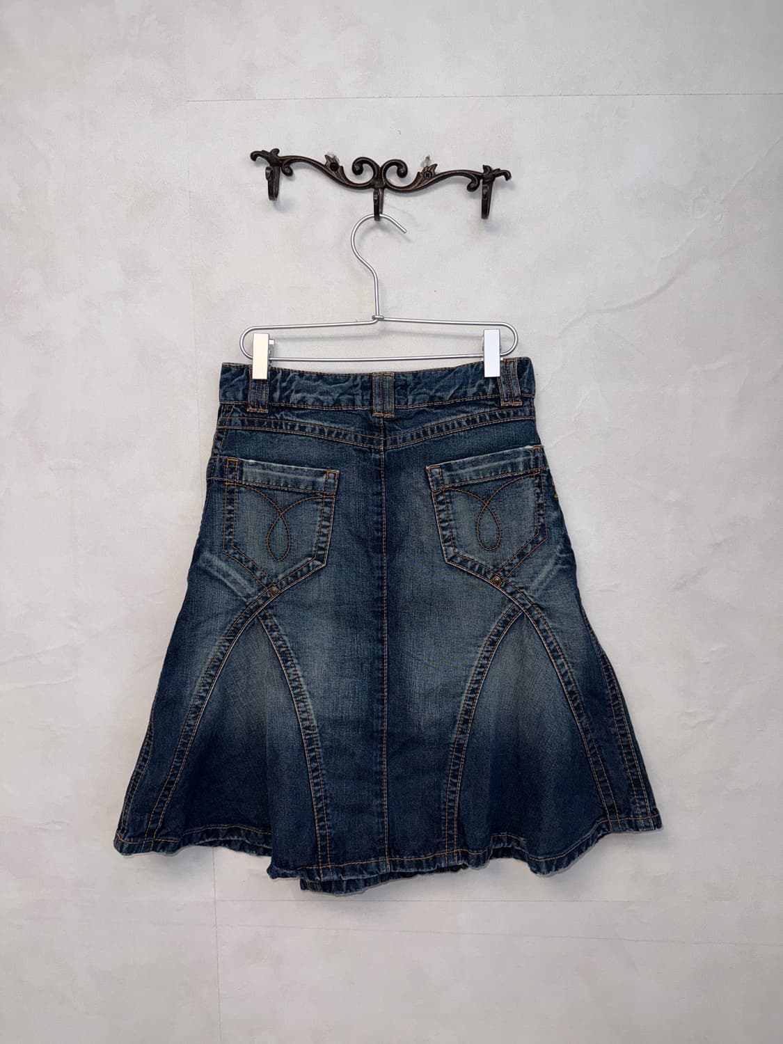 Calvin Klein washing denim line midi sk 상품이미지3