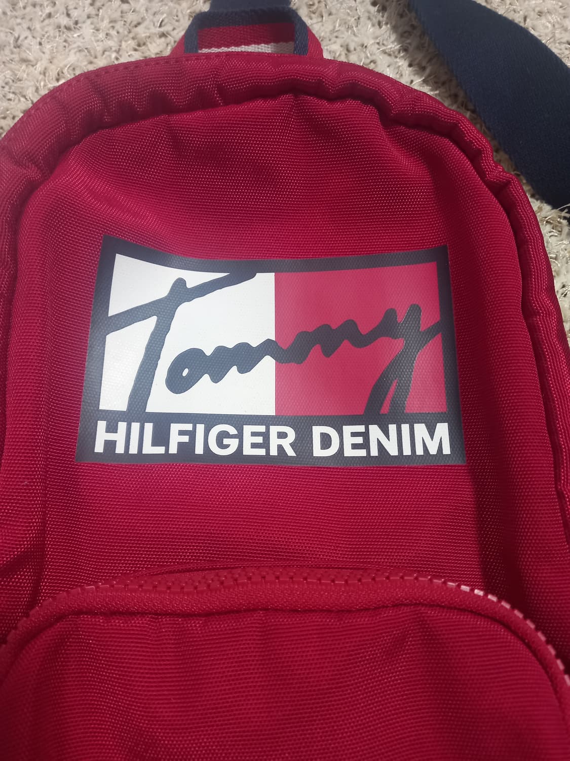 타미힐피거 슬링백팩 상품이미지2