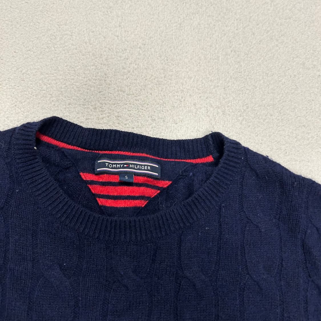 Tommy Hilfiger navy cable knit 상품이미지5