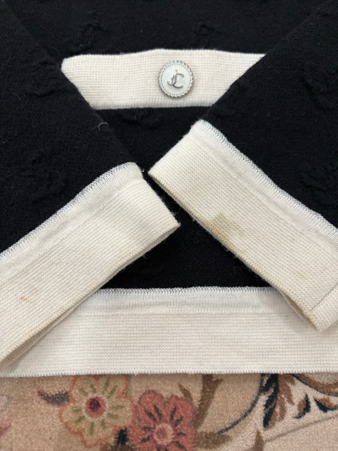 쥬시꾸띄르 로고버튼 크롭가디건 상품이미지4