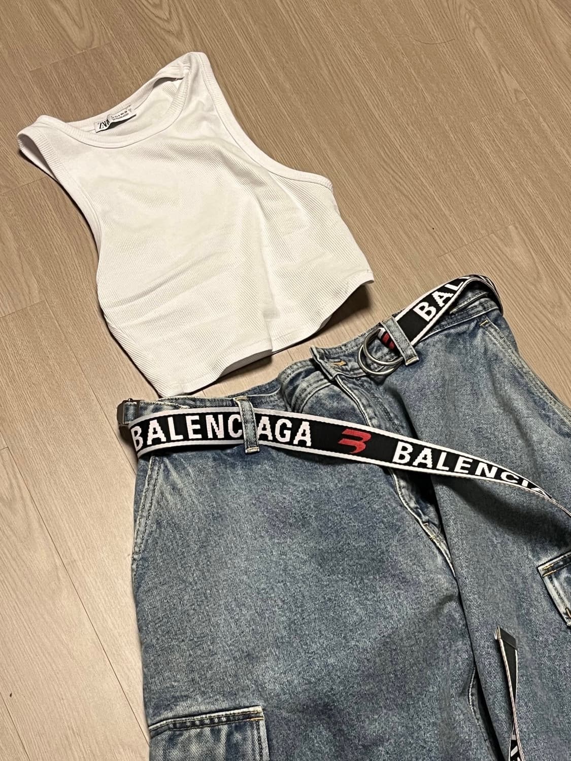 발렌시아가 d링 벨트 판매합니다 상품이미지1