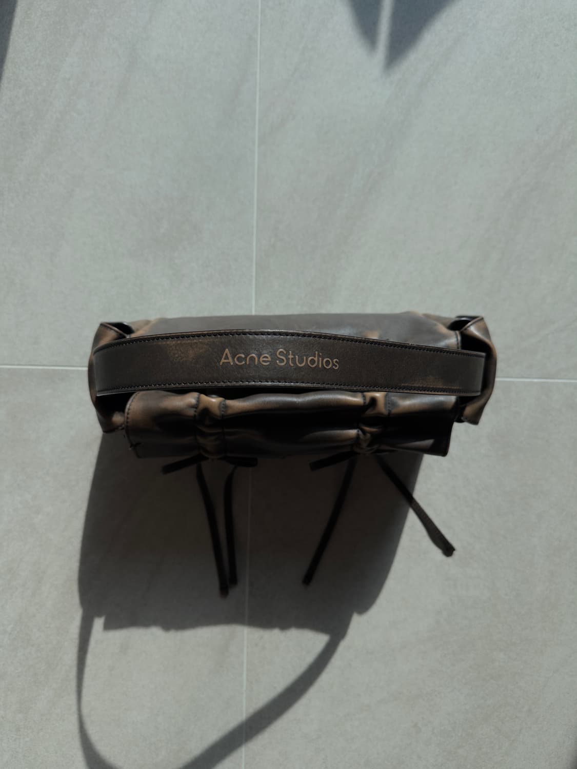 아크네 멀티포켓 유즈백 브라운 상품이미지2