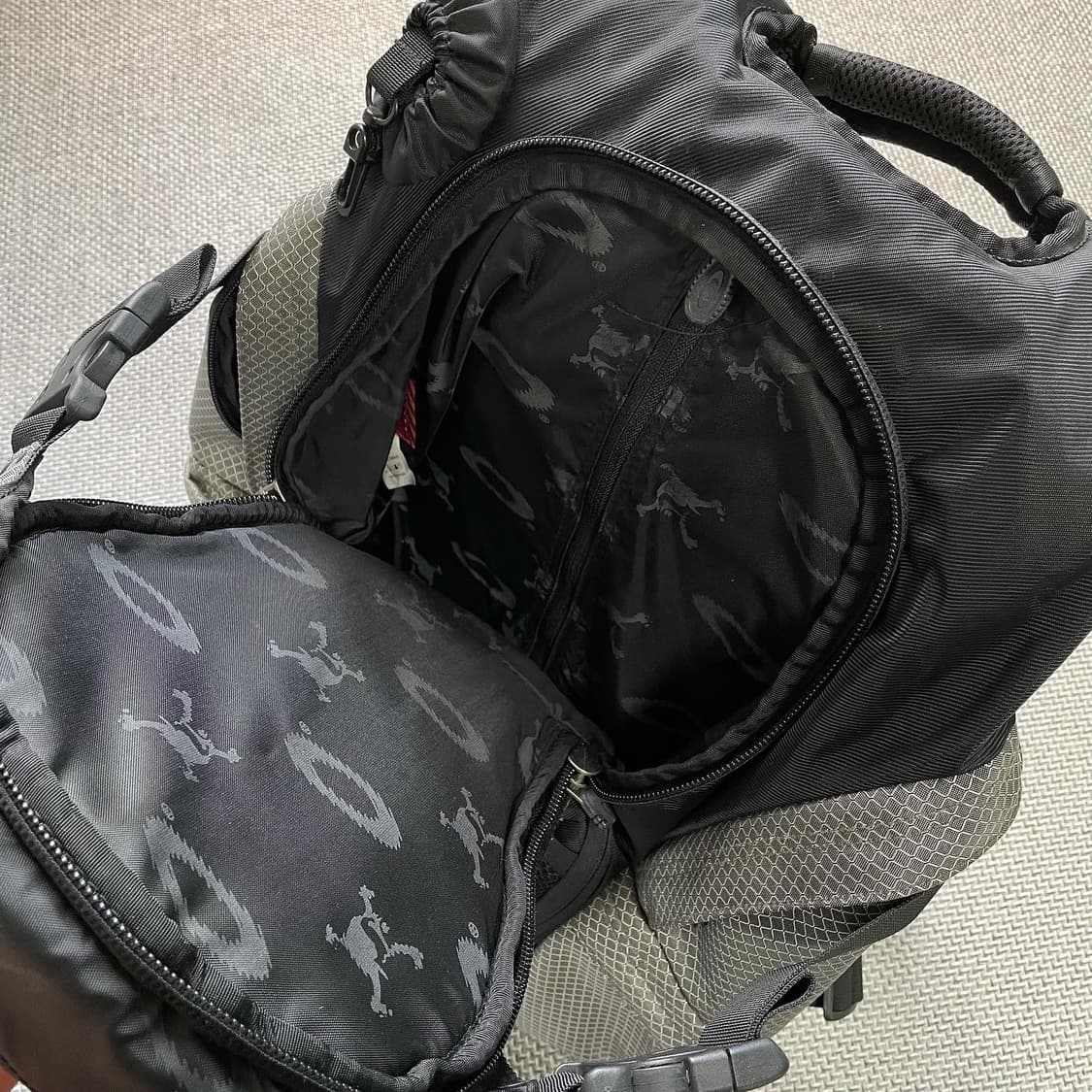 오클리 마운틴 백팩 상품이미지5