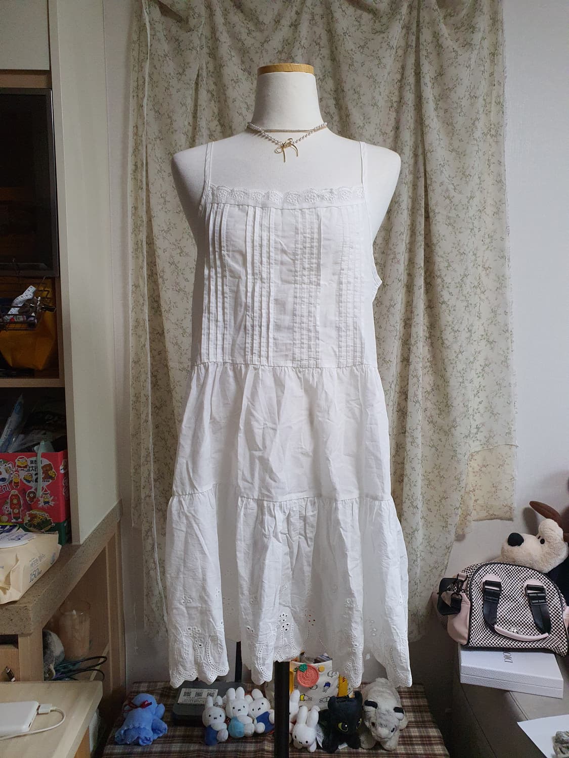 [모리걸] 화이트 펀칭 레이스 롱 레이어드 원피스 상품이미지1