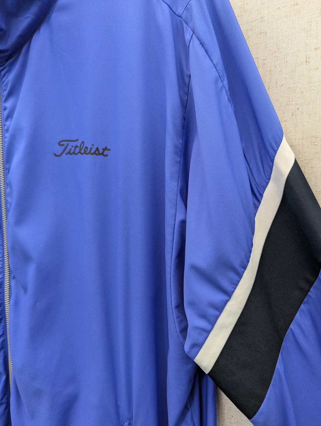 타이틀리스트 블루 바람막이 점퍼 상품이미지3