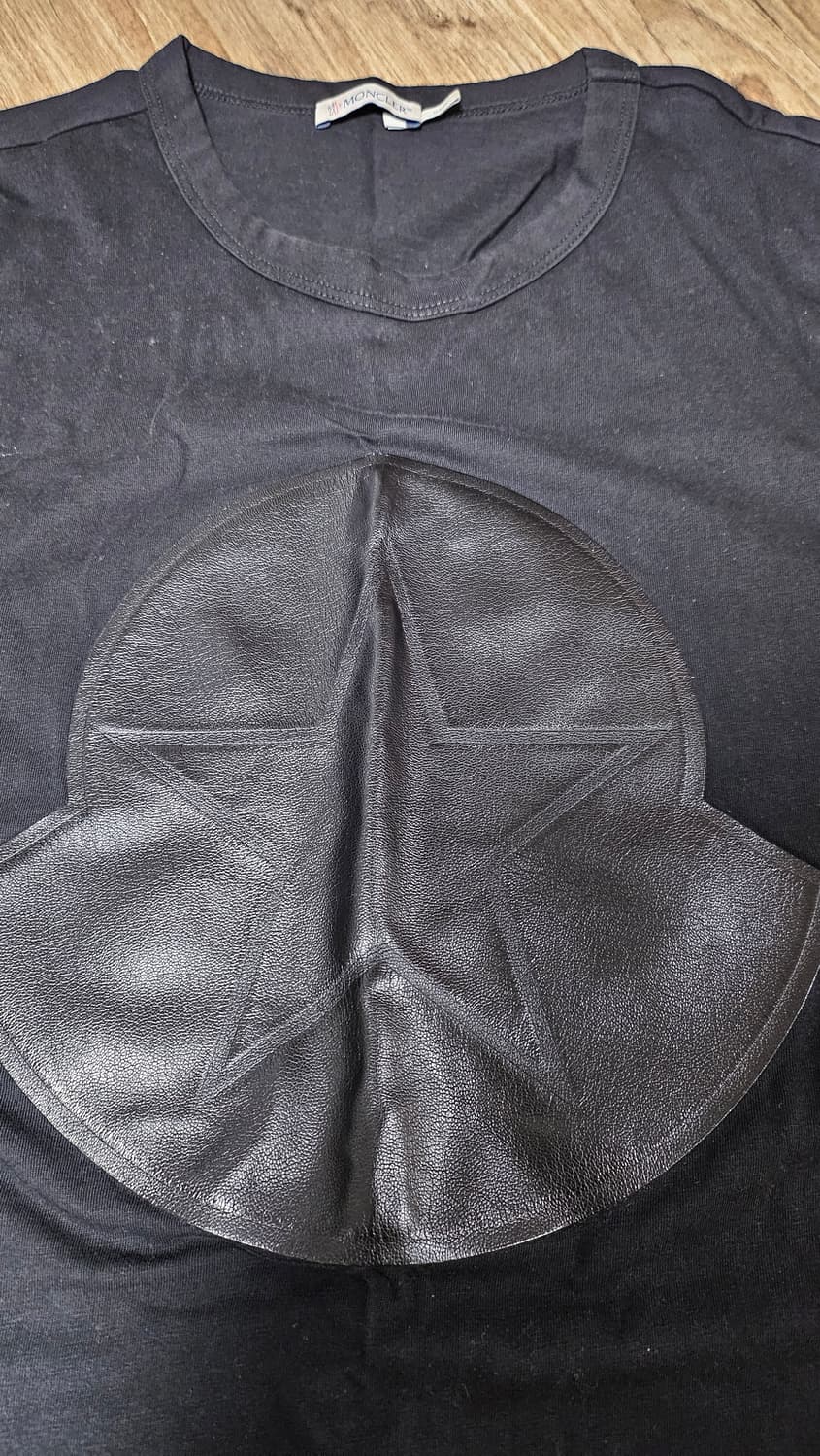 [A] 몽클레어 블랙 반팔 티셔츠 M 상품이미지3