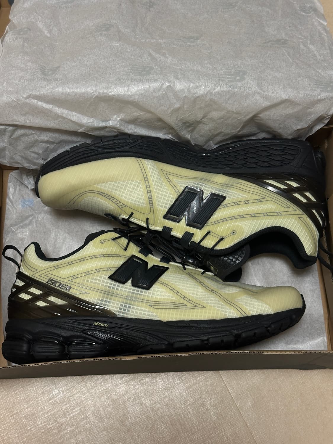 뉴발란스 1906R 피스타치오 버터 모렐 상품이미지5