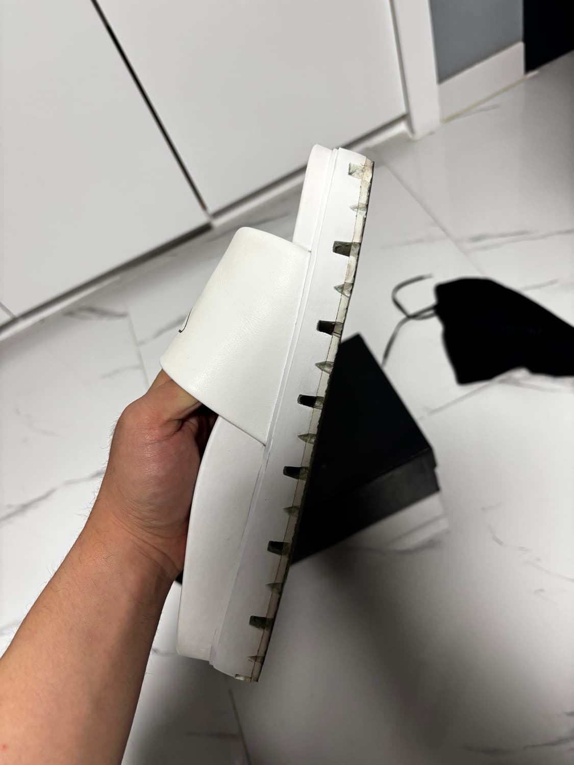 프라다 슬리퍼 판매합니다 상품이미지4