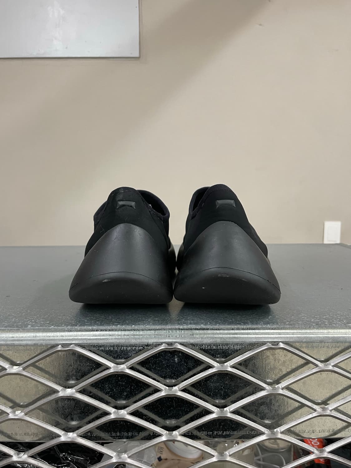 캠퍼 ABS 슬립온 블랙 43 상품이미지3