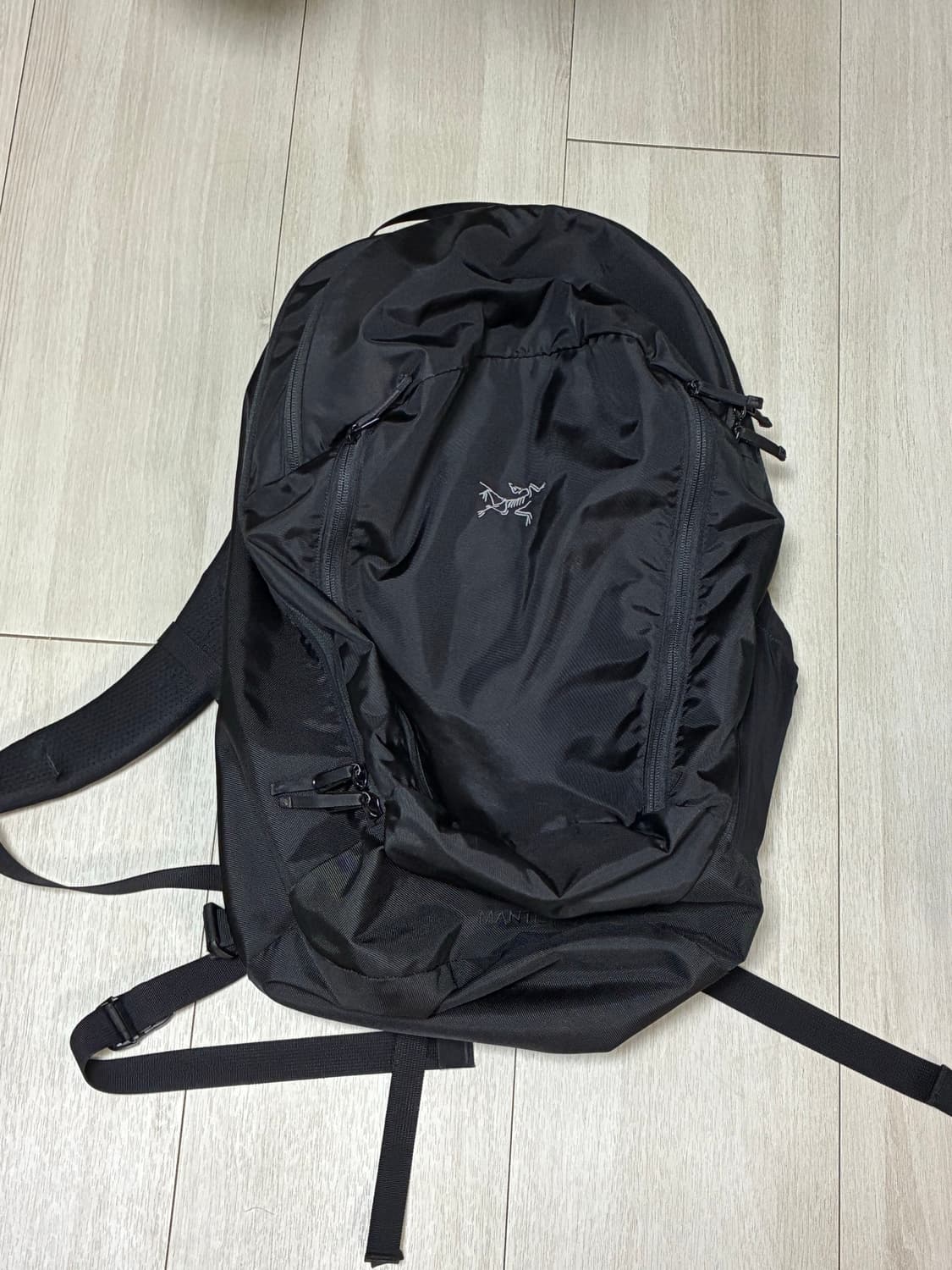 아크테릭스 맨티스 32 블랙 백팩 상품이미지1