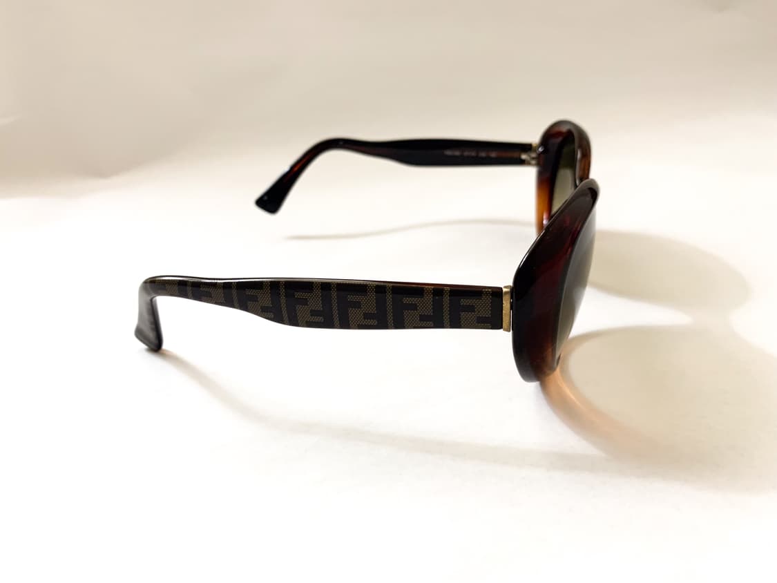 FENDI 펜디 주카 로고 패턴 선글라스 상품이미지2