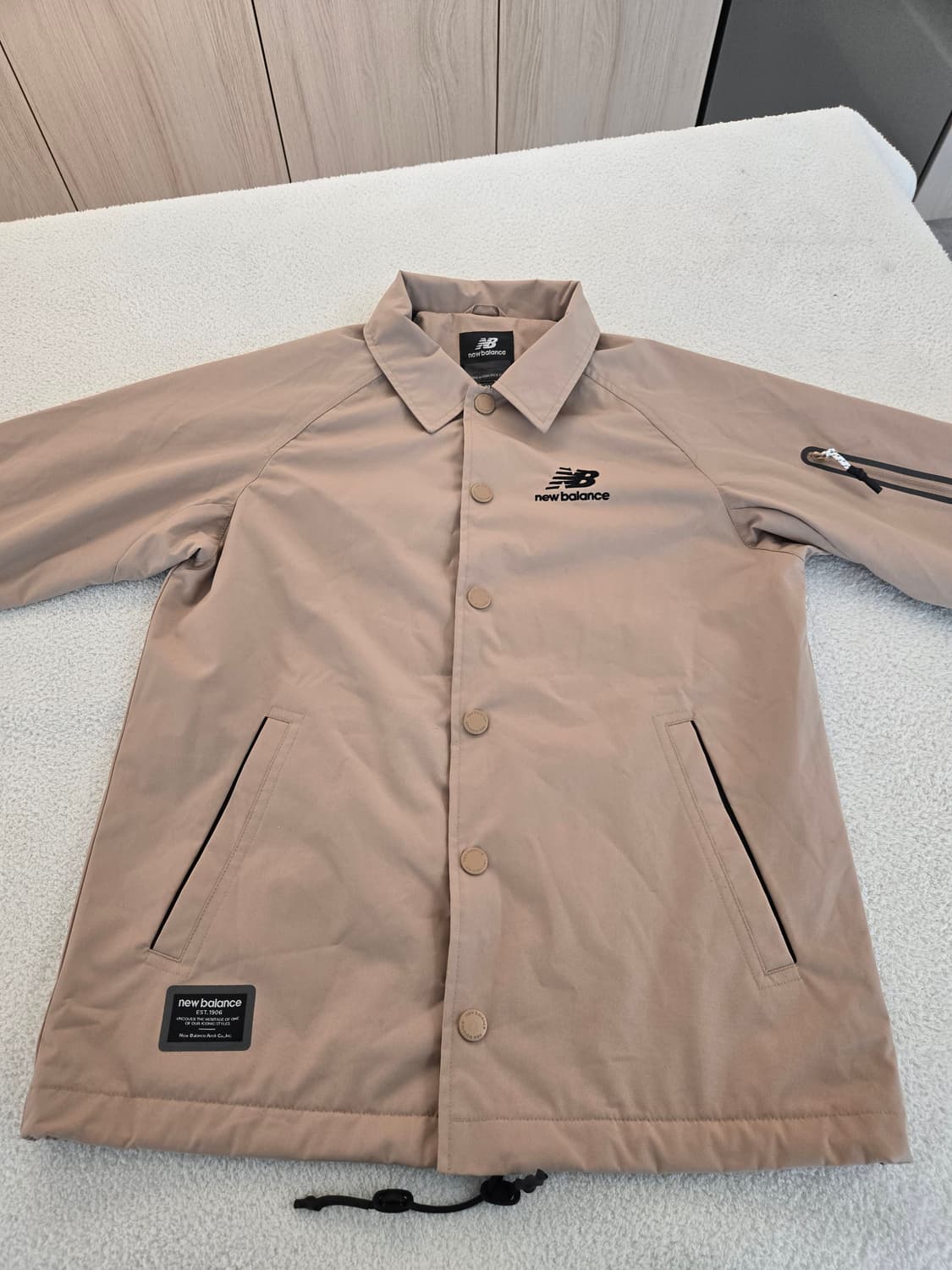 뉴발란스 코치자켓 베이지색 S 상품이미지3