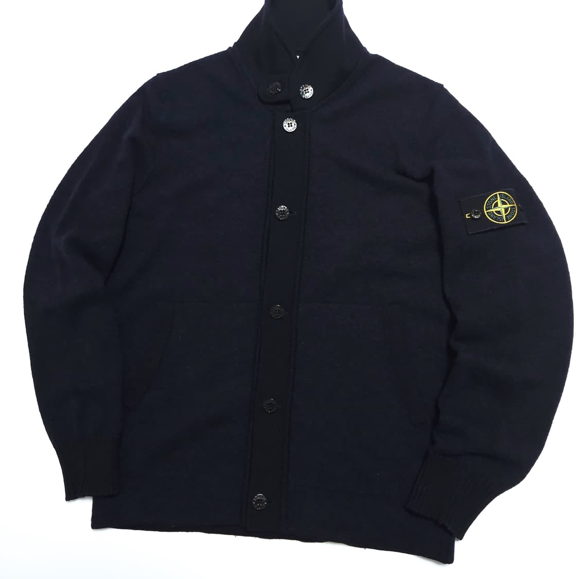 스톤아일랜드 와펜 패치 니트 가디건 네이비 상품이미지3