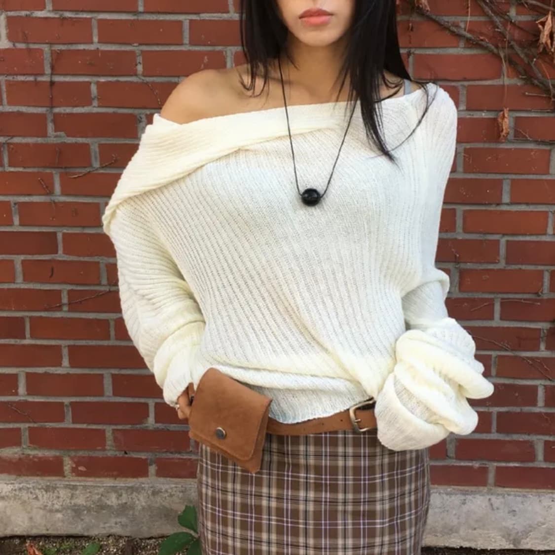 오프숄더 언발 후드 니트 상품이미지7