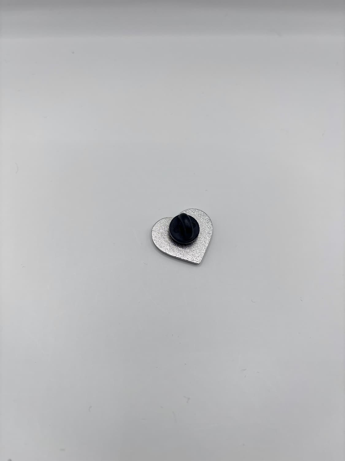 휴먼메이드 하트 뱃지 레드 하트핀 상품이미지3