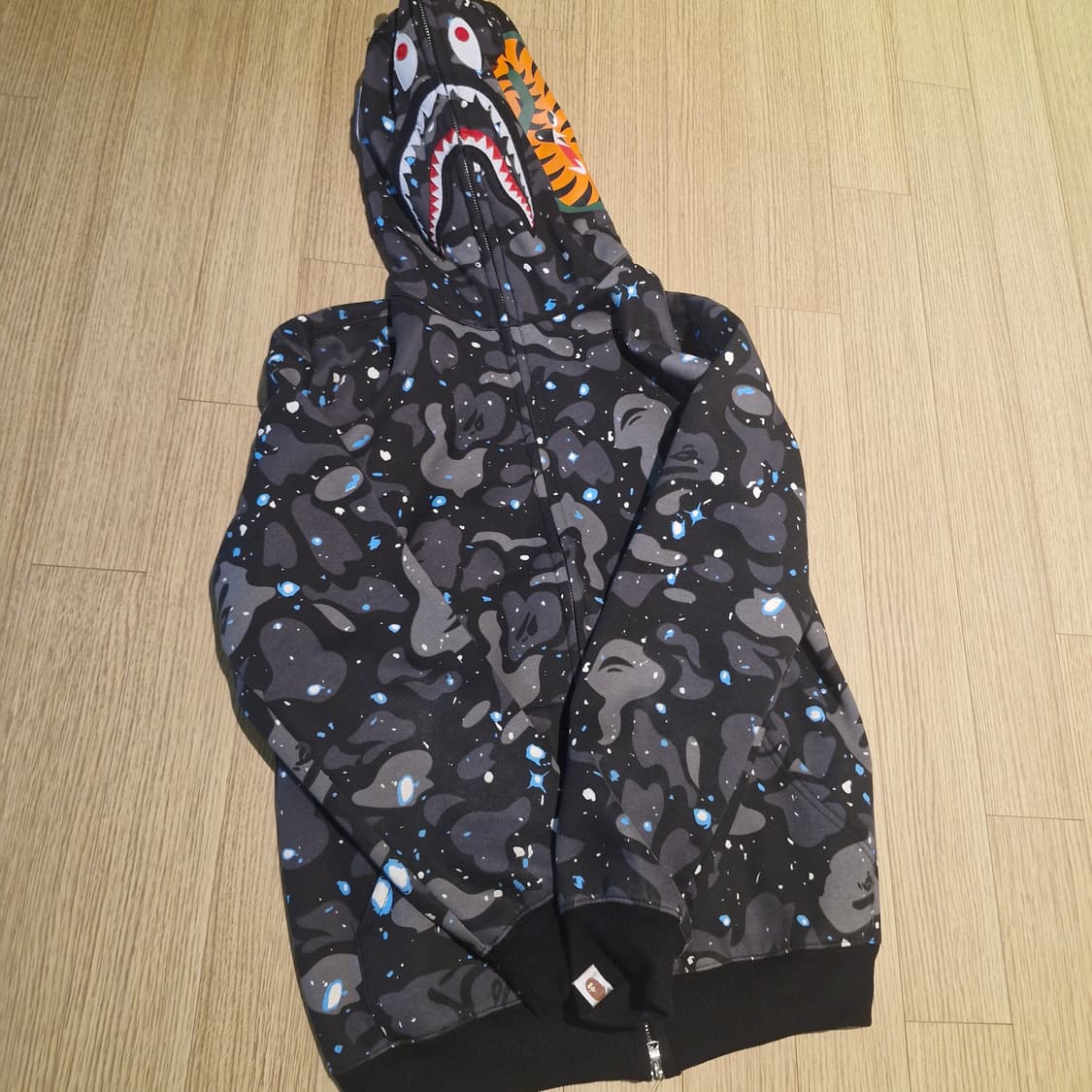 베이프 스페이스 카모 샤크 후드집업 상품이미지3