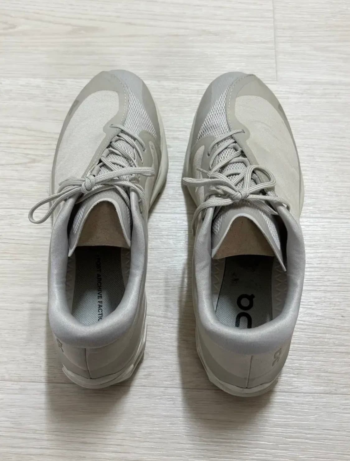 온러닝 파프 클라우드벤쳐 피크 아이스문 255 상품이미지1