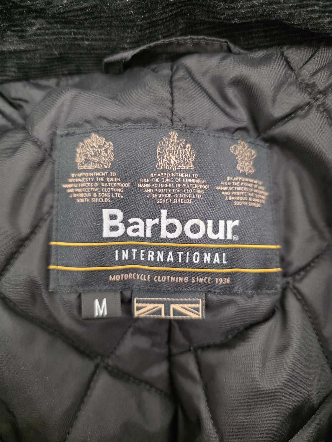 Barbour 바버 남자 자켓.
싸이즈 95  정품 상품이미지4