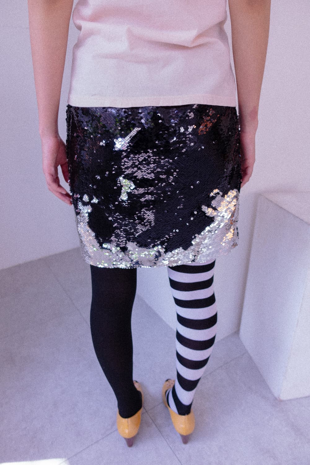 Sequin black&white skirt 상품이미지2