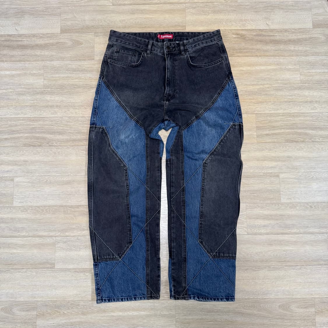Supreme 2-Tone Paneled Jean 상품이미지1