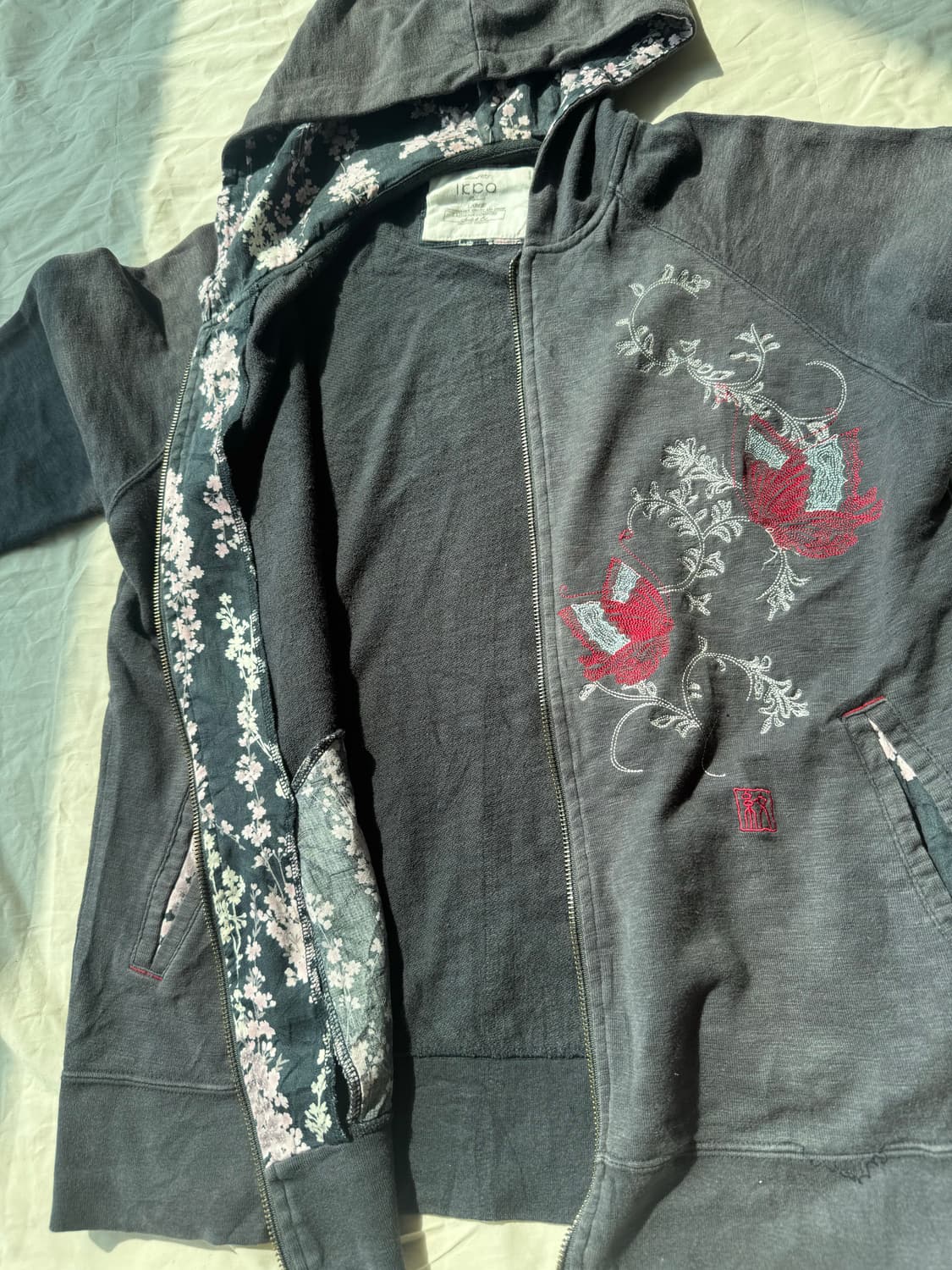 IKCO 플라워 자수 후드 집업 상품이미지5