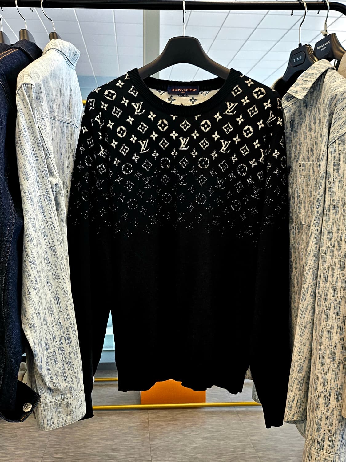 루이비통 신형 모노그램 니트 백화점판 엑라  상품이미지1