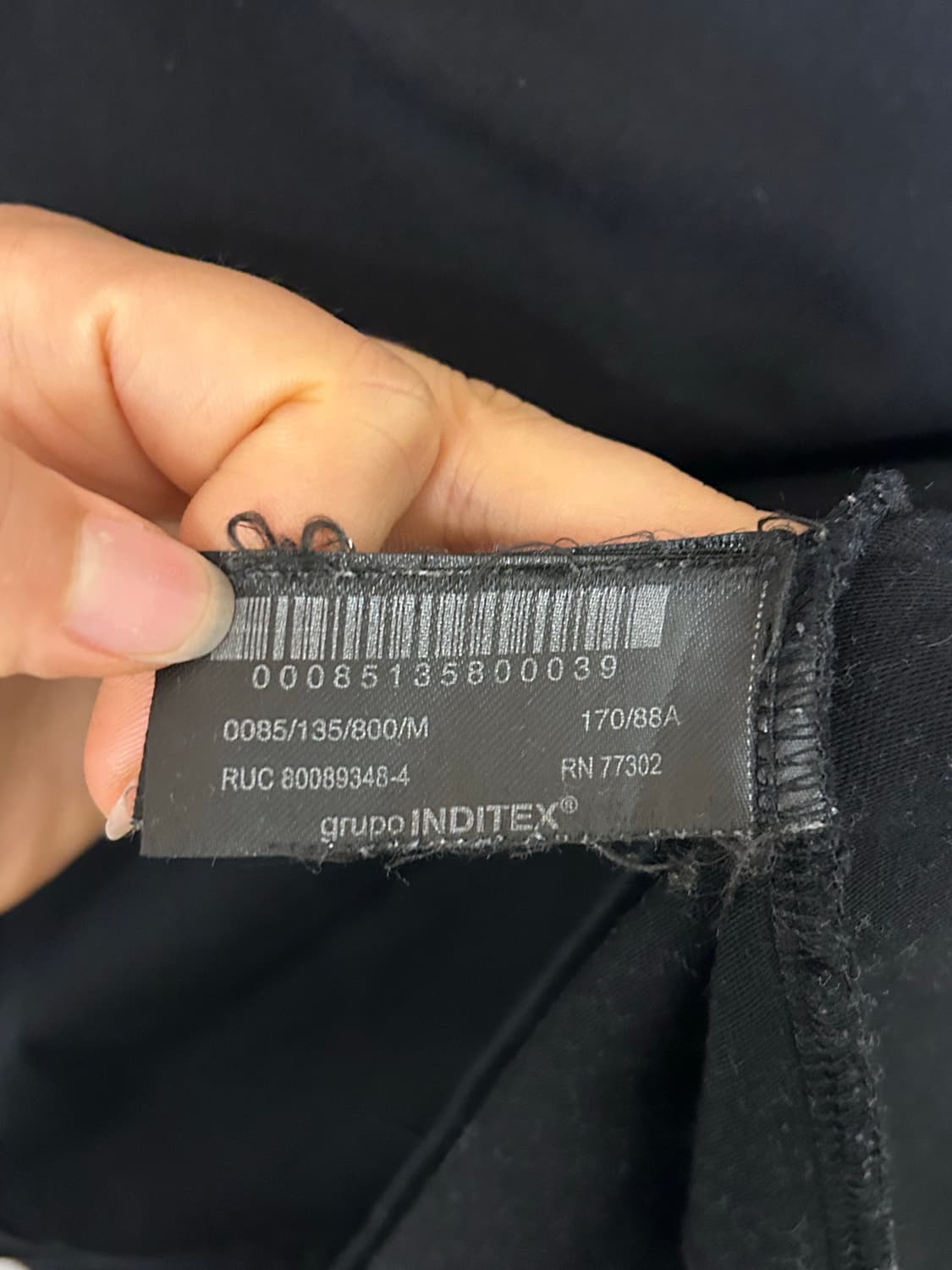 ZARA 자라 블랙 기본 반팔티 M 상품이미지4