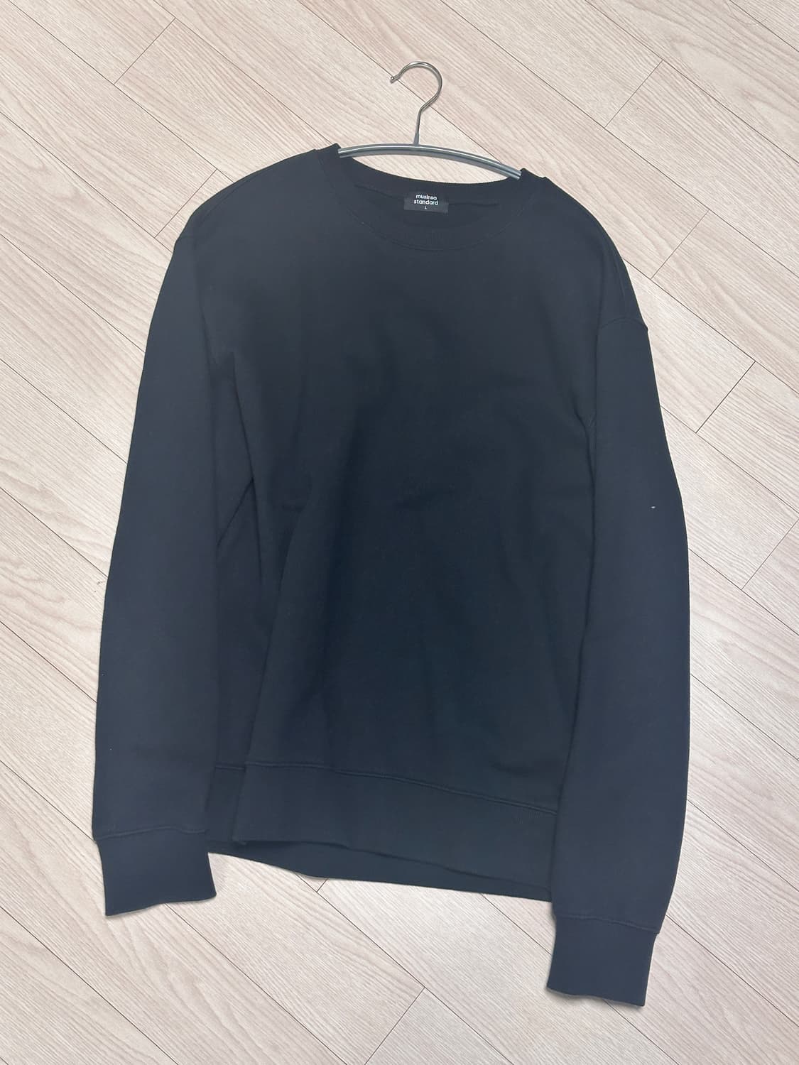 [새상품] 무탠다드 스웨트셔츠 맨투맨 블랙 L 상품이미지3