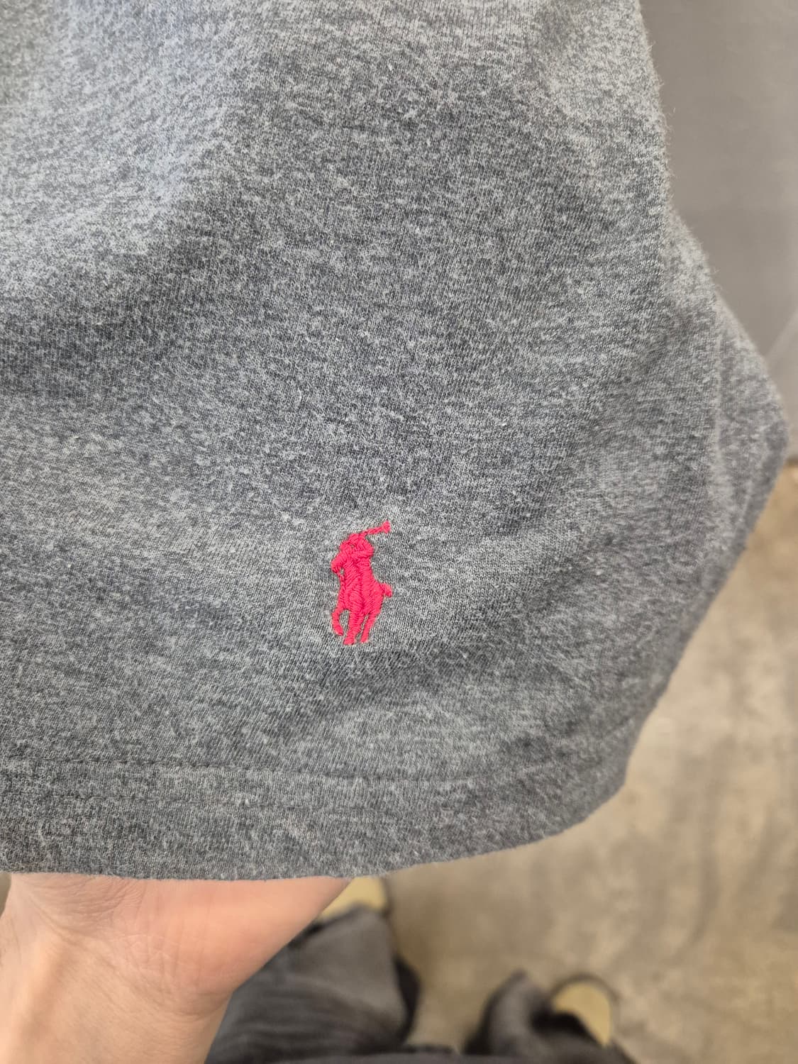 폴로 랄프로렌 그레이 V넥 반팔티 M 상품이미지5