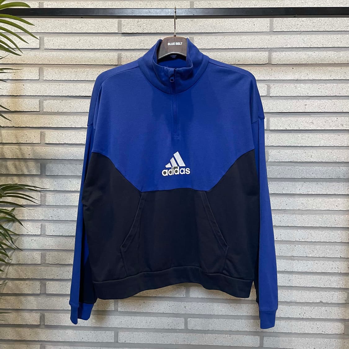 아디다스 반집업 맨투맨 하이넥 캥거루 포켓 배색 디테일 블루 네이비 상품이미지2