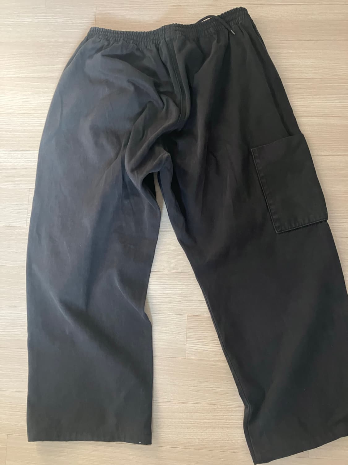 이지갭 사틴카고 발렌시아가 엑스라지 팝니다 상품이미지1