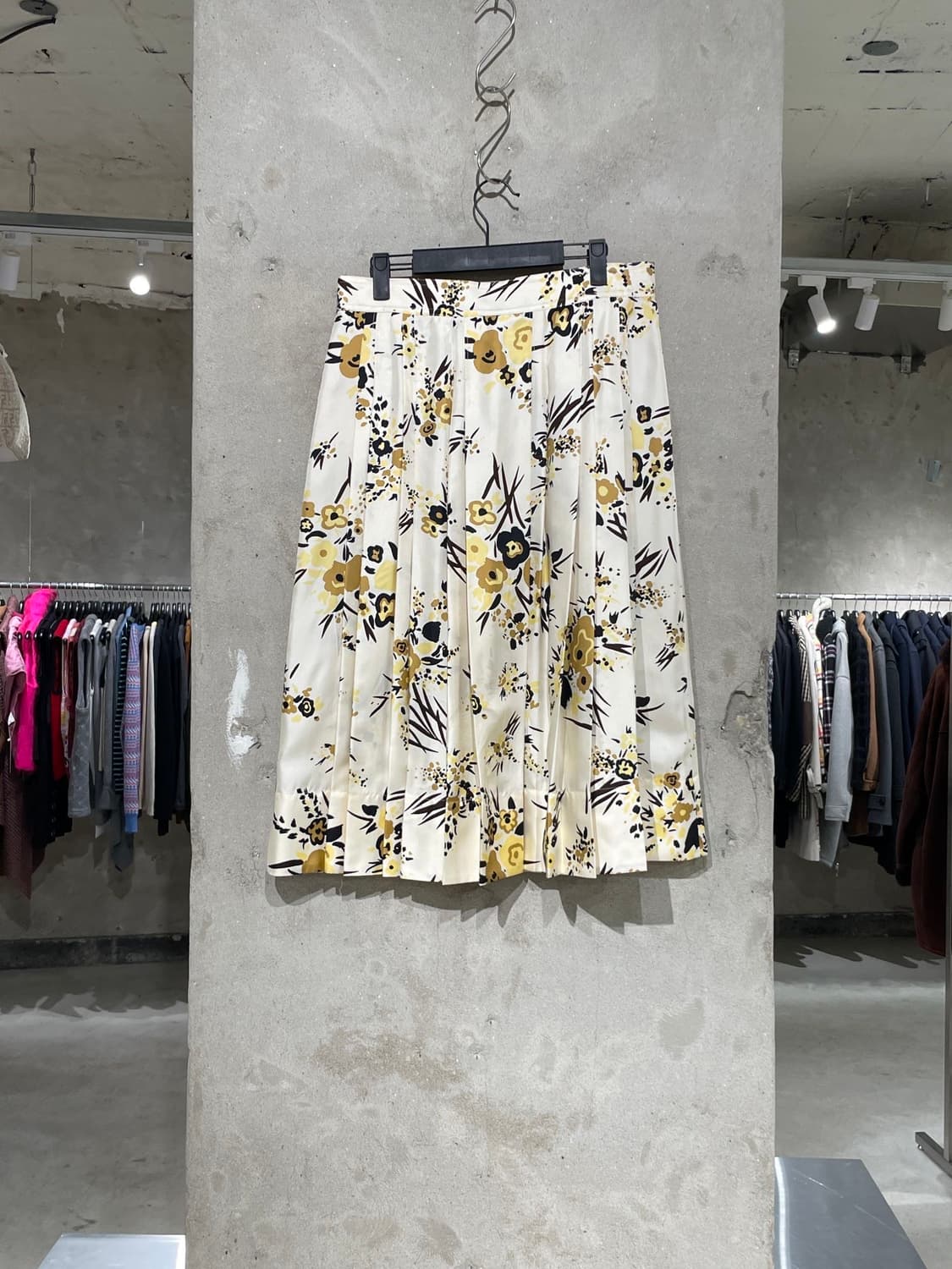 토리버치 크림 플로럴 플리츠 실크 트윌 롱 스커트 상품이미지6