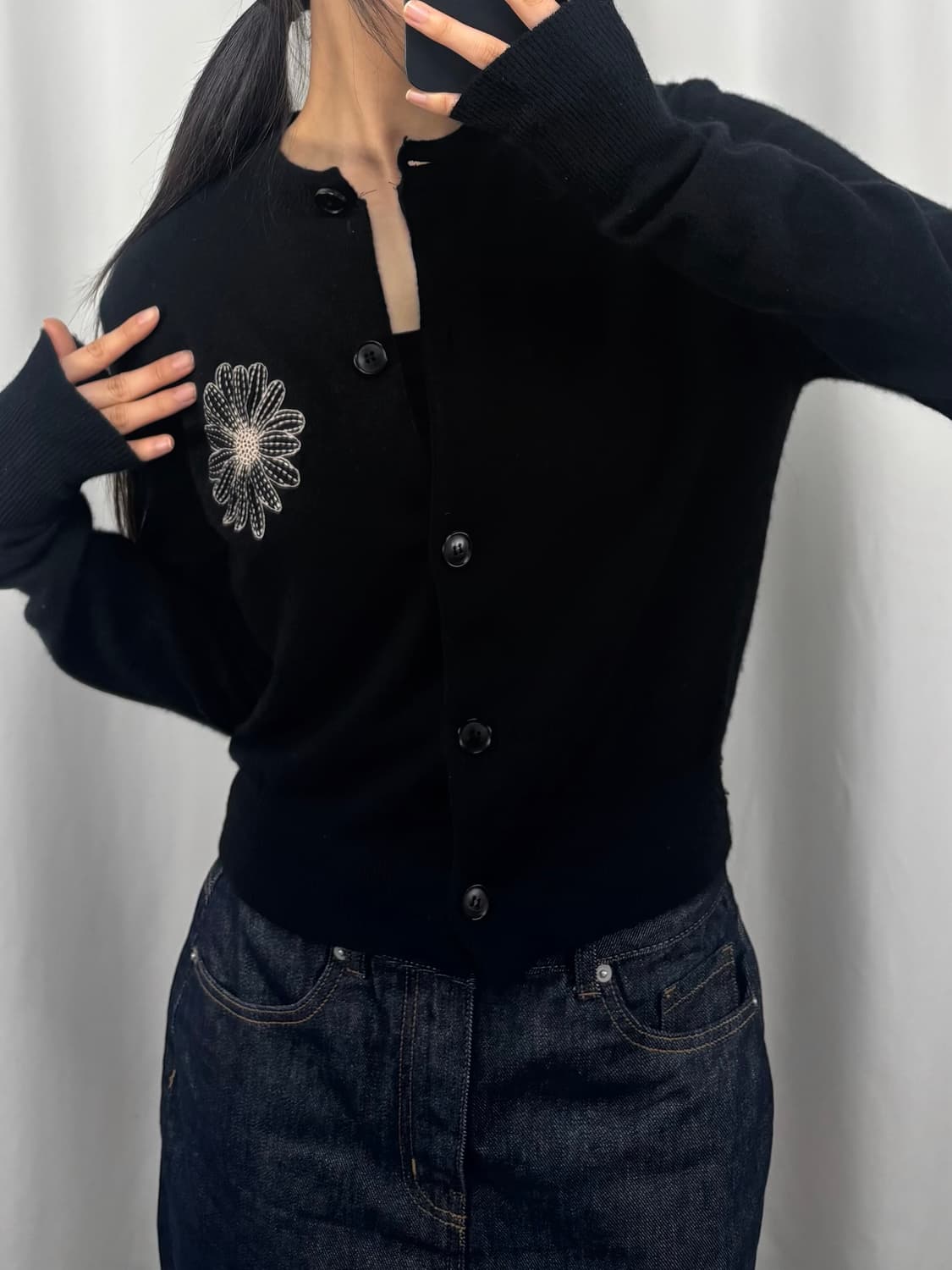 마르디 메크르디 플라워 자수 블랙 가디건 상품이미지2