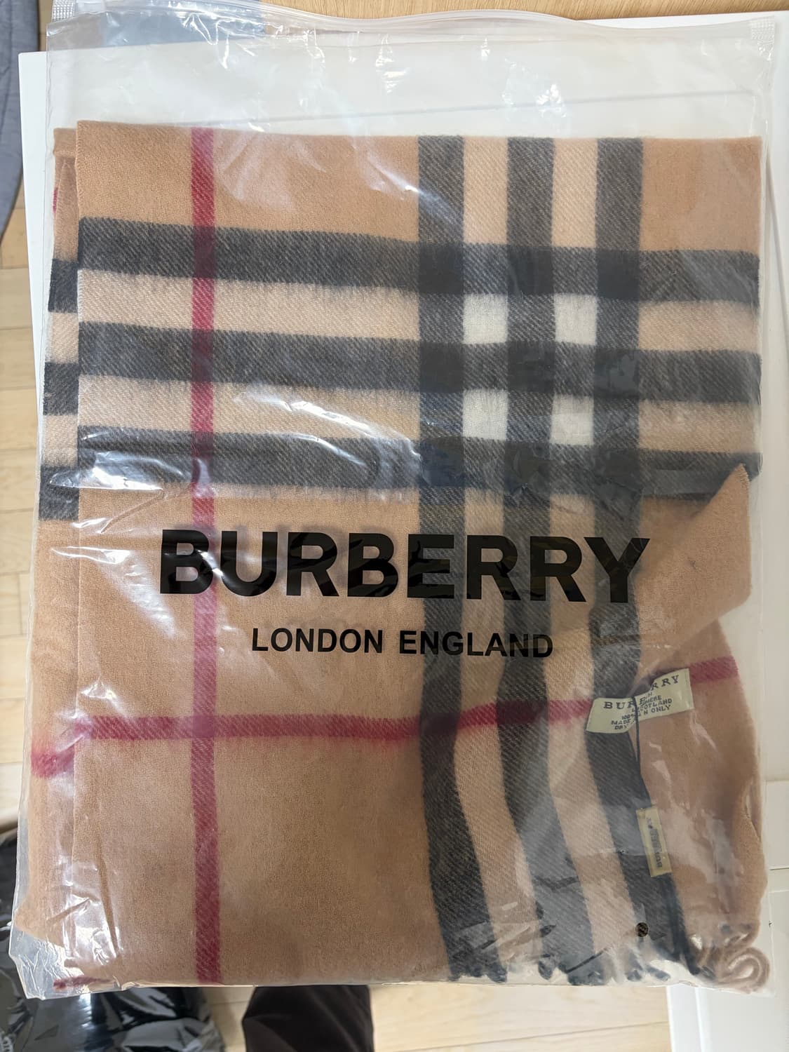 버버리 머플러 상품이미지1