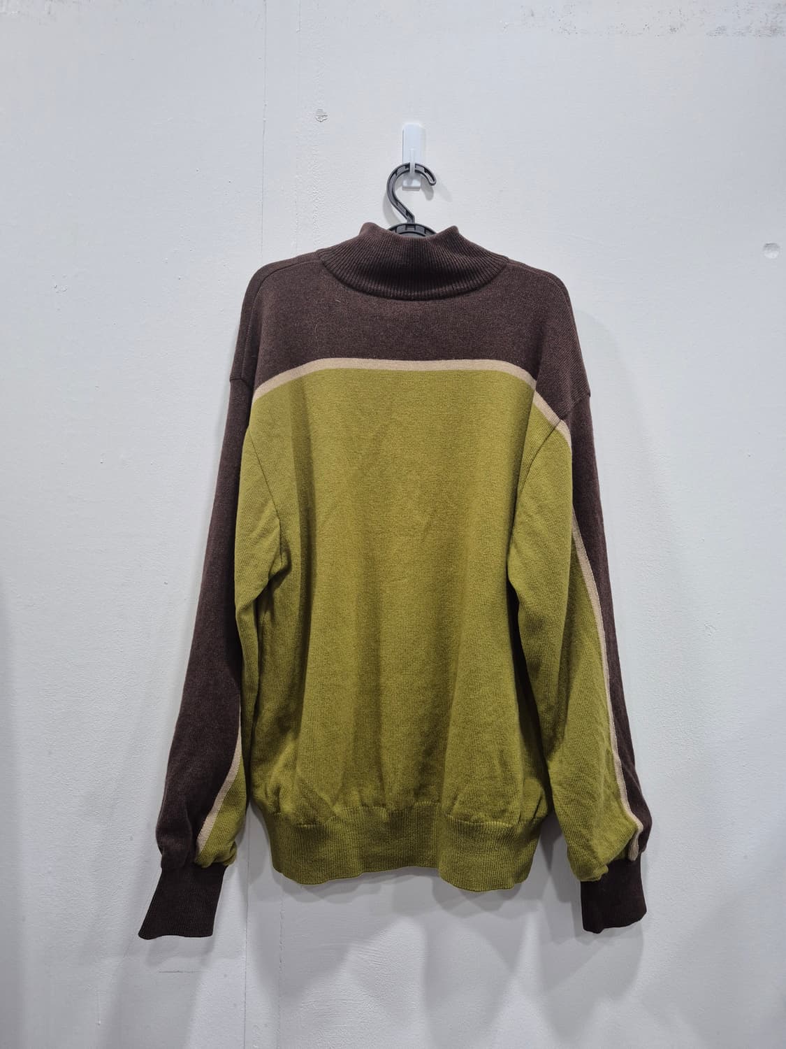 보그너 모100% 하프넥 방풍 니트 그린컬러 남성 105사이즈 상품이미지3