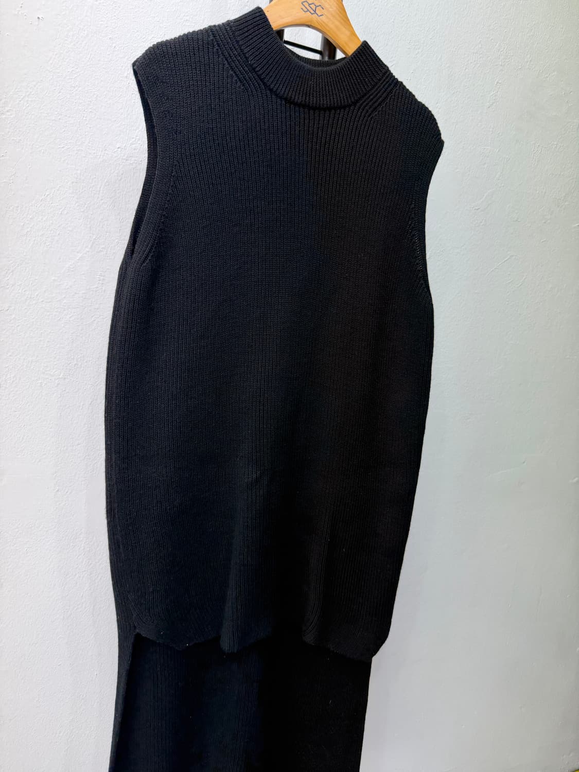 정품) COS 코스 블랙 언발 니트 원피스 L  상품이미지2