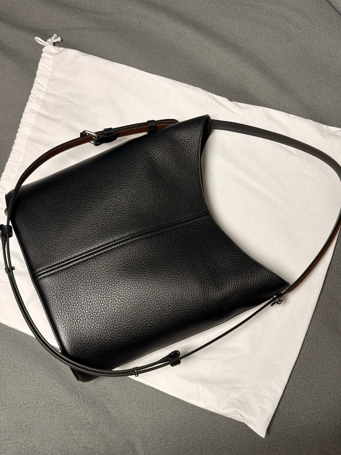 메종 마르지엘라 드레스 에이지 호보백 상품이미지2