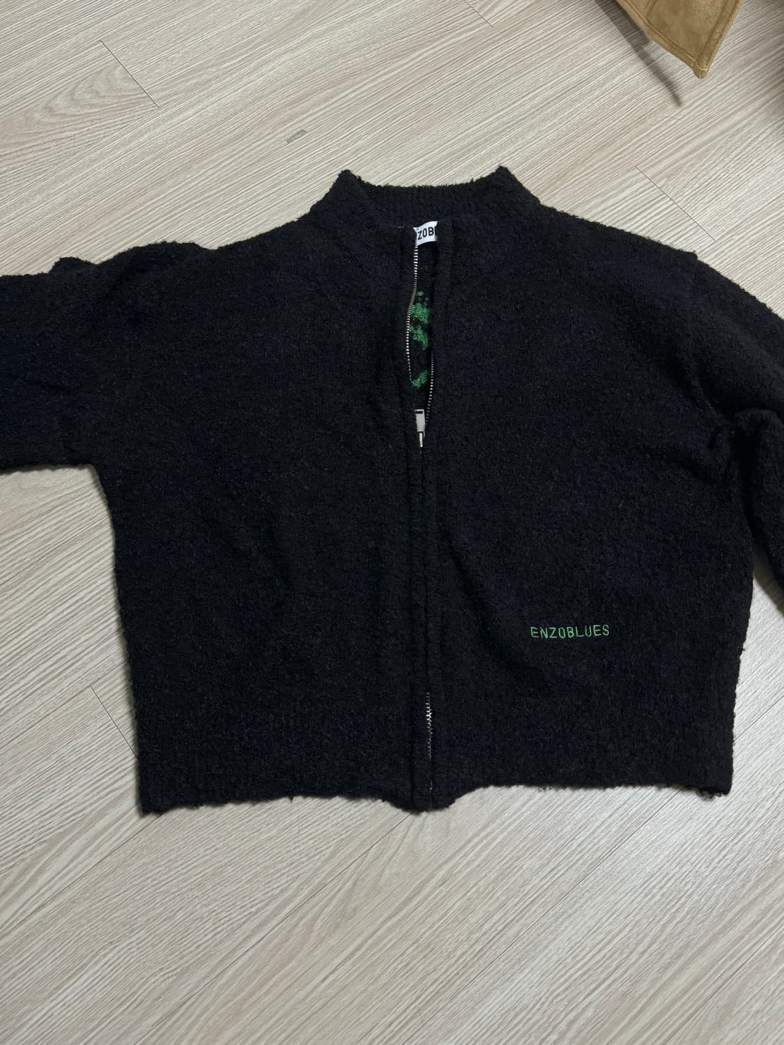 엔조블루스) 부클 크롭 니트 집업 (Black) 상품이미지5