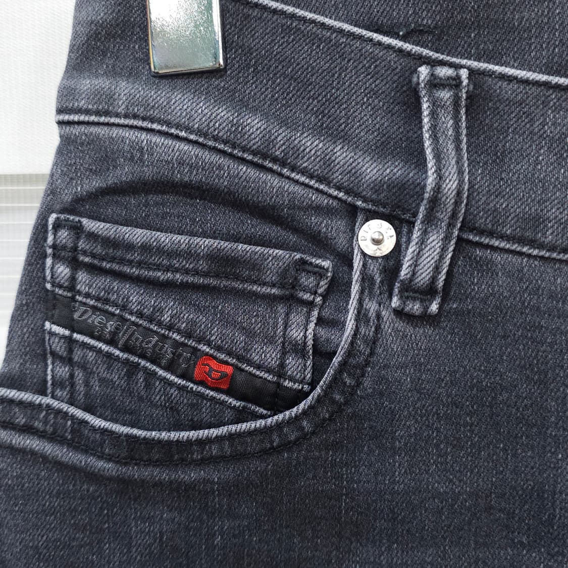 디젤 흑청 우먼 데님팬츠- 24사이즈 상품이미지4