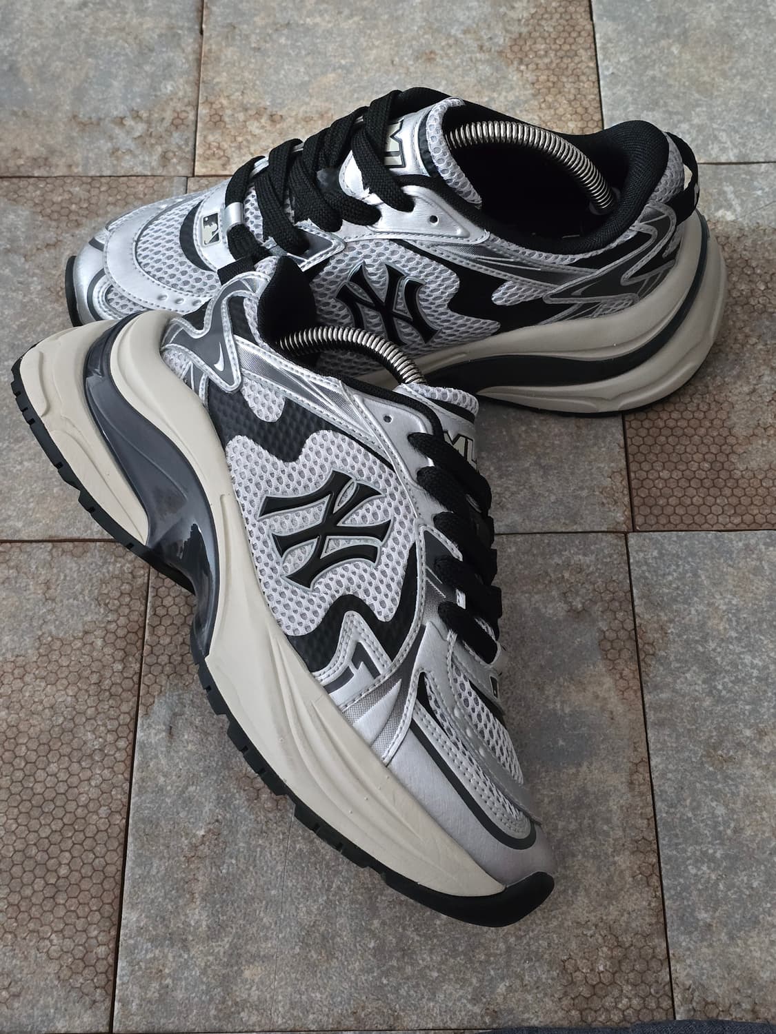 (240)mlb 커브 러너 뉴욕양키스 실버  상품이미지6