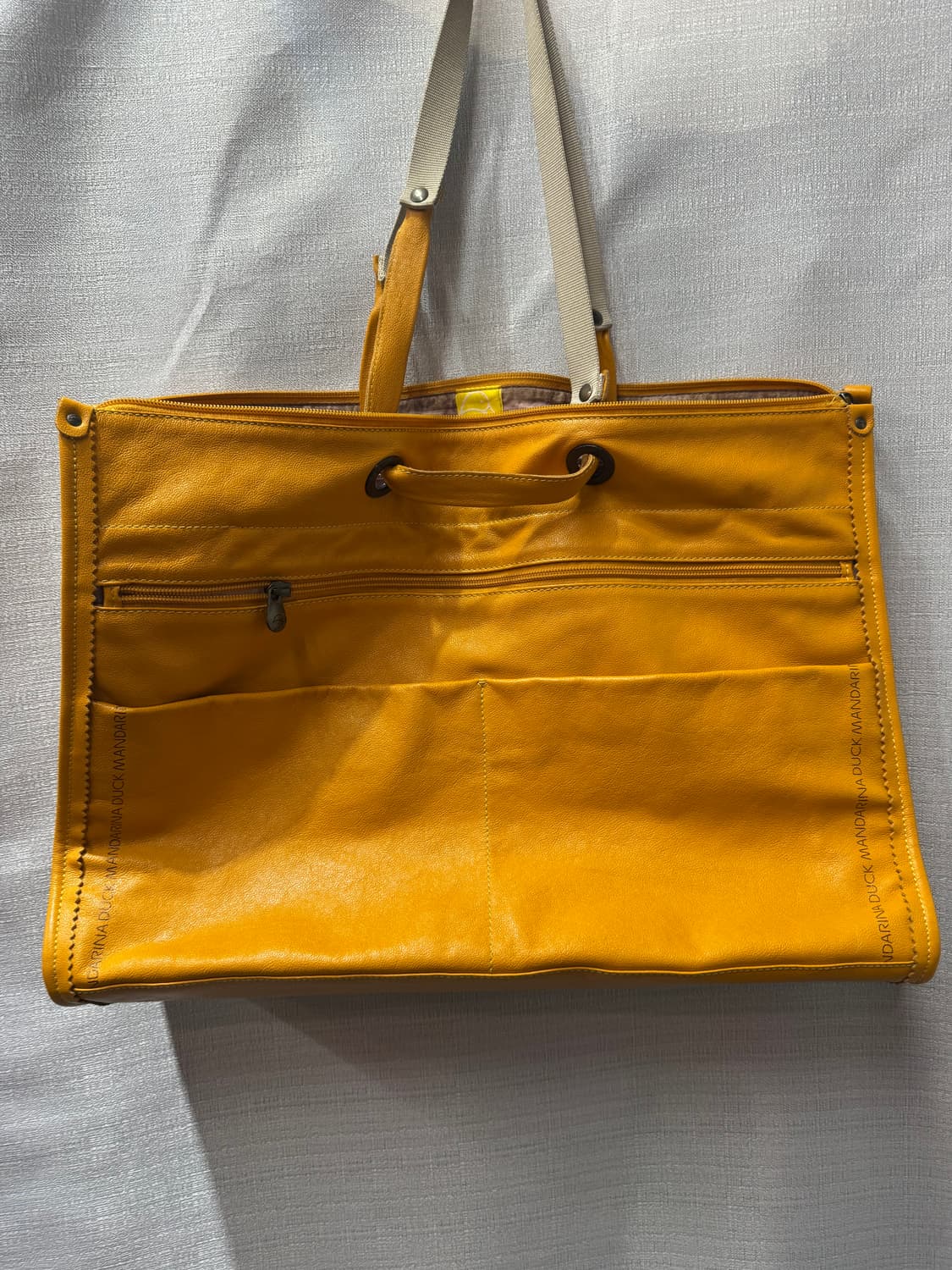 이태리 만다리나덕 올 레더 토트백 상품이미지4