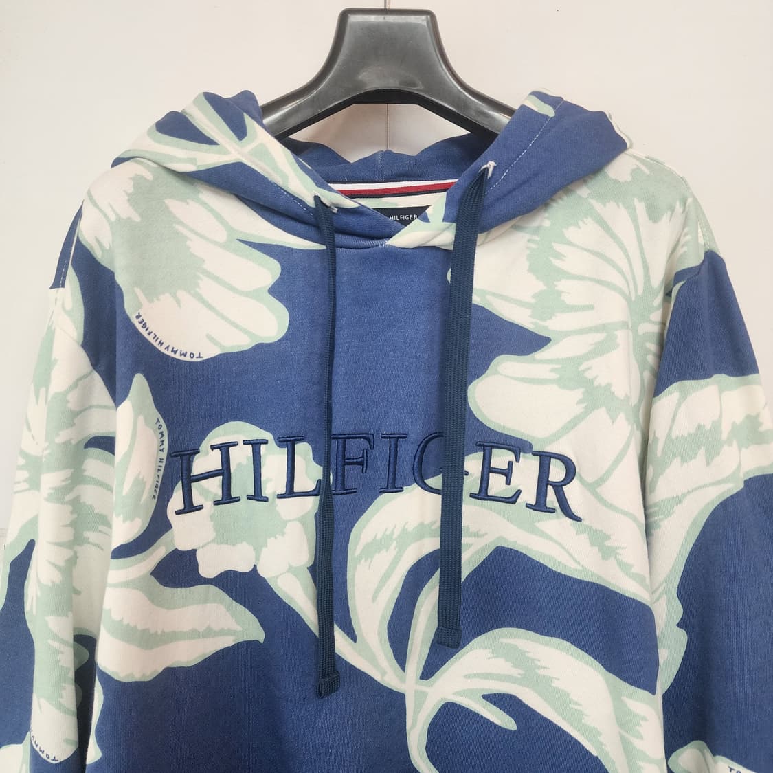 타미힐피거 블루 플라워 후드티 상품이미지2