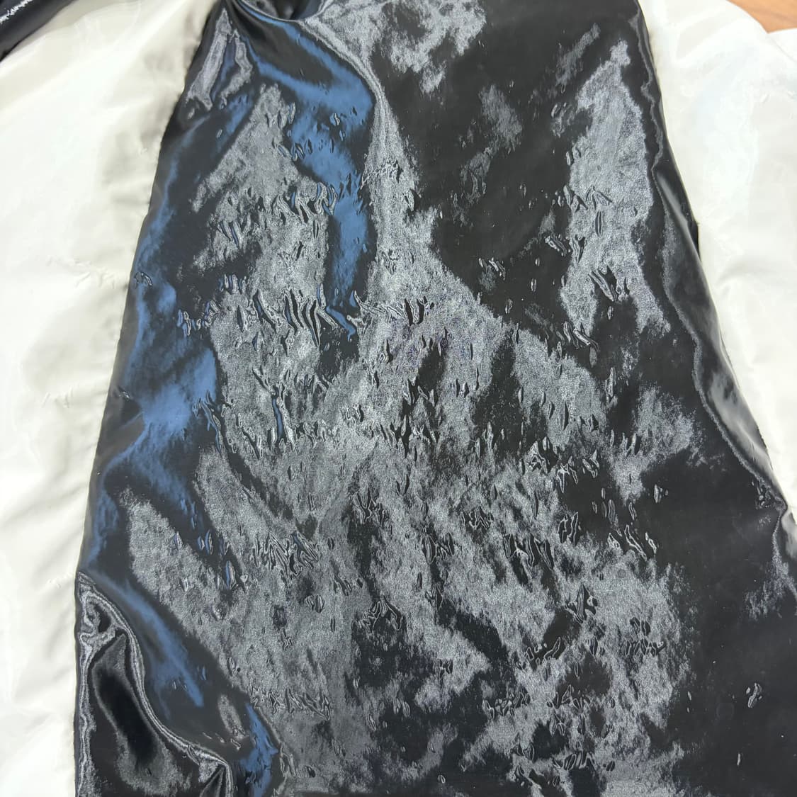 YIE YIE 이에이에 패딩 블랙 화이트  상품이미지5