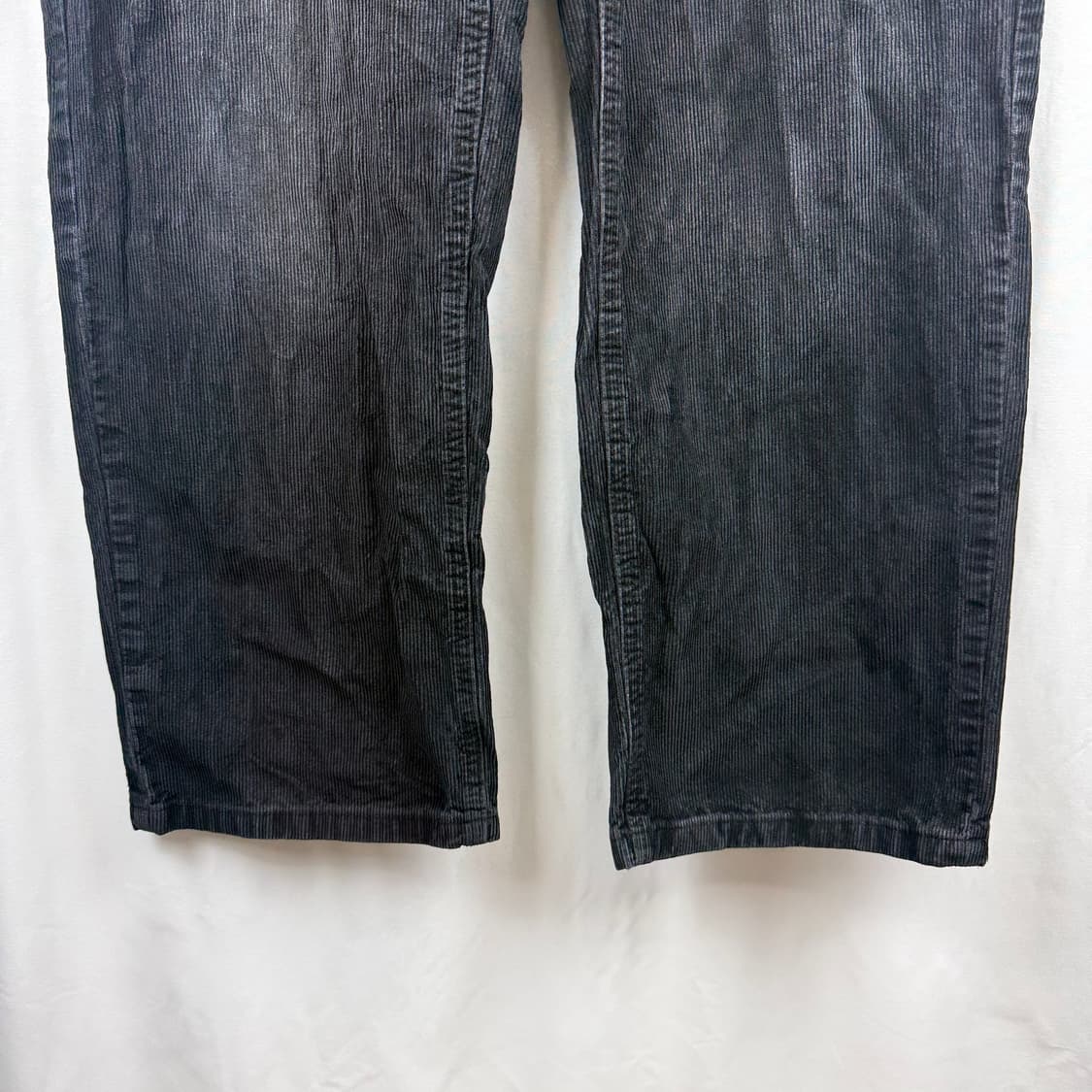 (M) 노매뉴얼 코듀로이 팬츠 블랙 상품이미지3