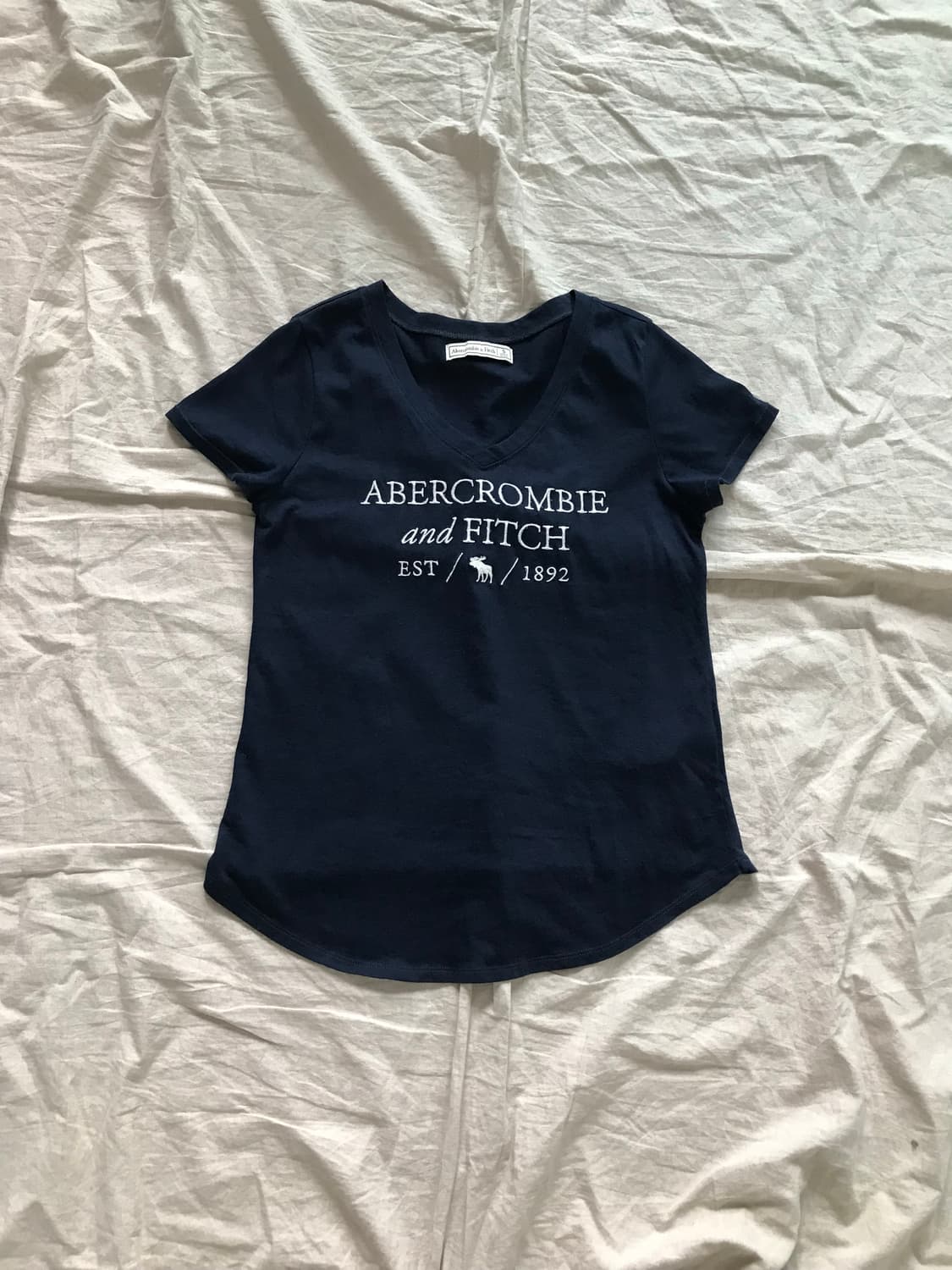 아베크롬비 자수로고 여성라인 브이넥 반팔티 상품이미지4