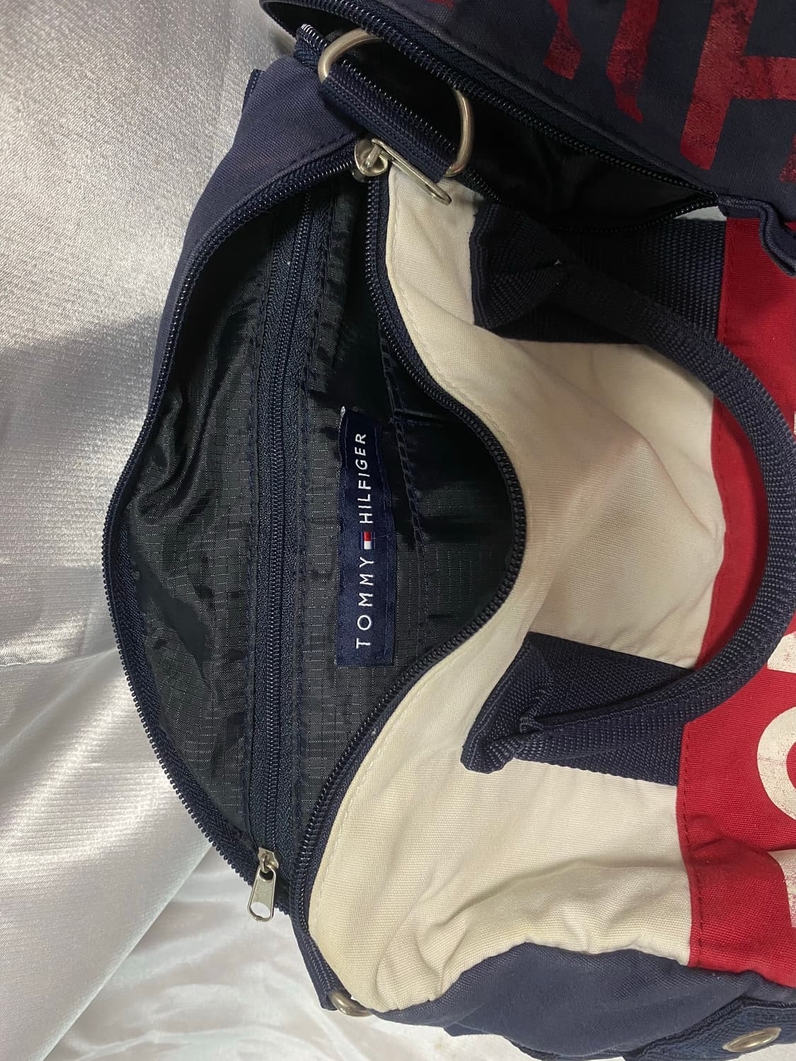타미 네이비 망치백 (스트랩 x) 상품이미지8