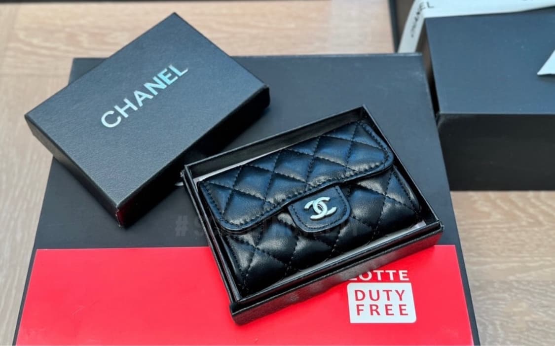  샤넬뷰티 램스킨 카드지갑 은장 블랙 풀박스 세일가 상품이미지3