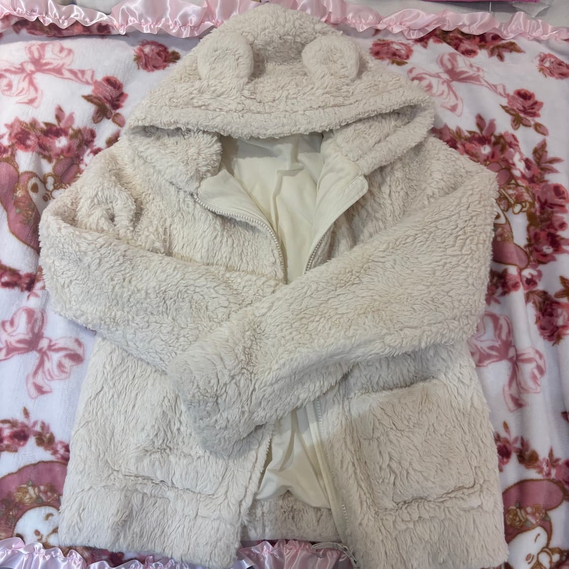 루카빈티지 코리락쿠마깔 쿠마미미 퍼 후드집업 상품이미지1