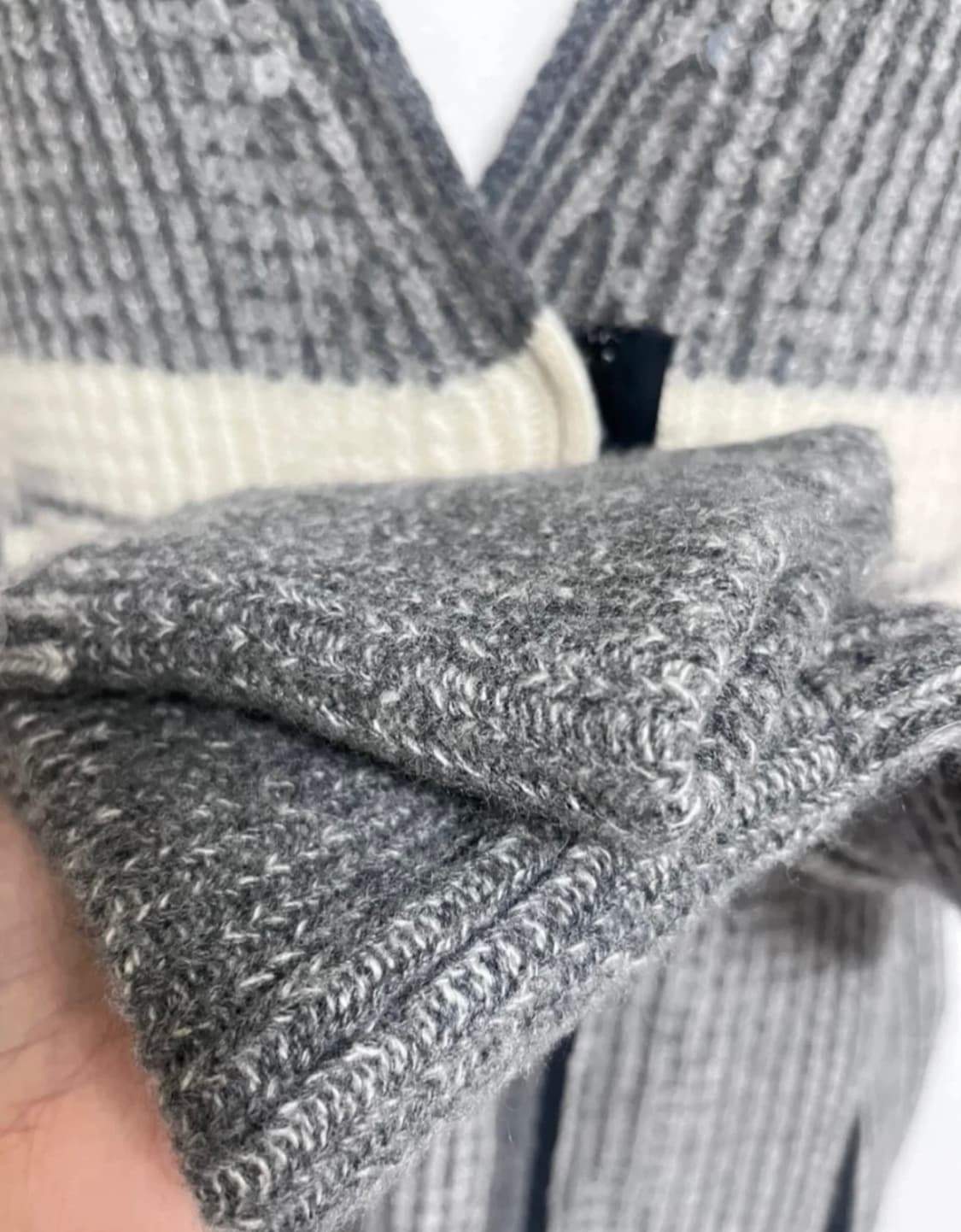 정가 200만원 이태리 캐시미어 스팽글 가디건 아뷰 청담동 편집매장  상품이미지8