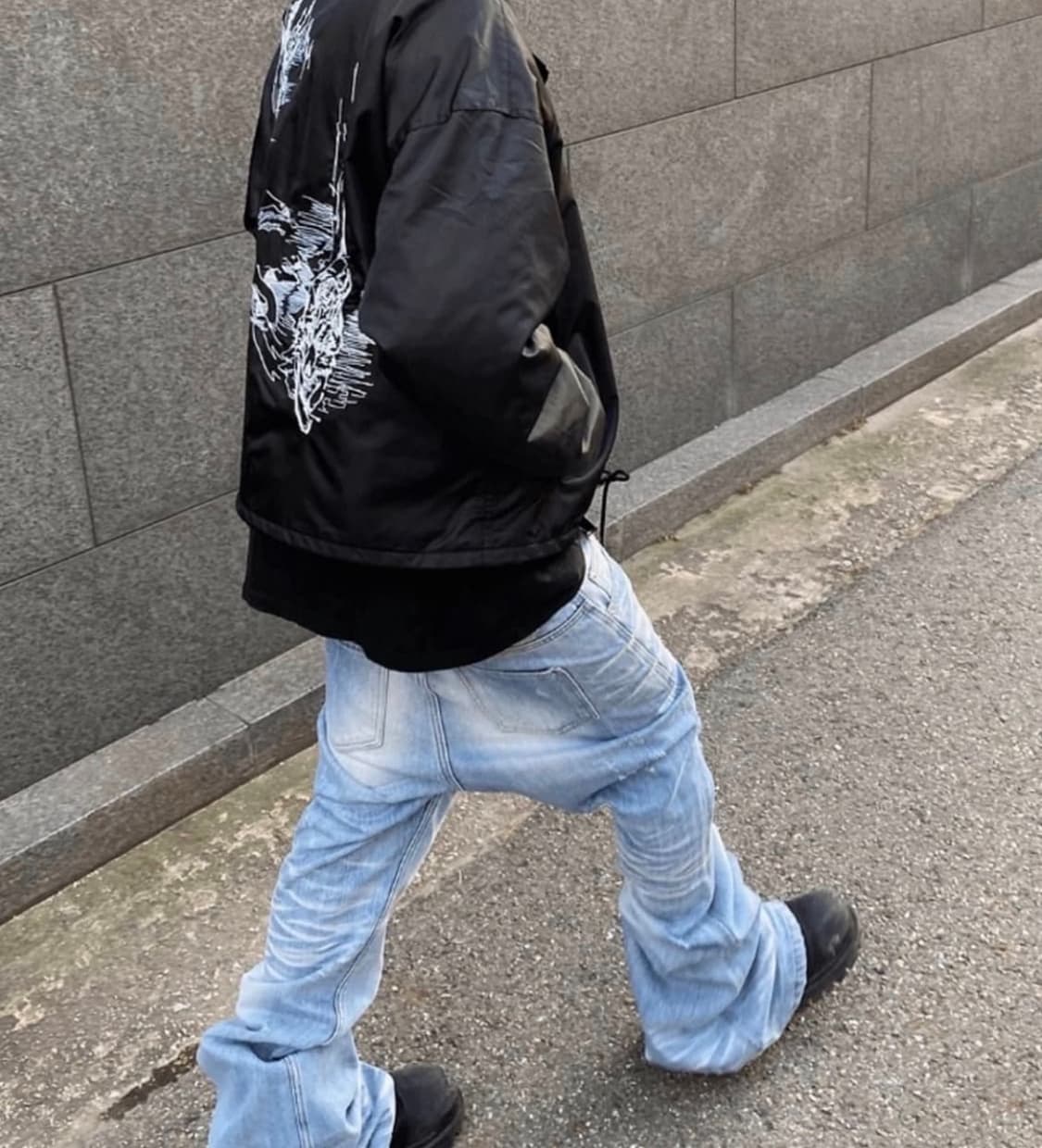 언더마이카 오버 플레어진 연청 [1] 상품이미지2